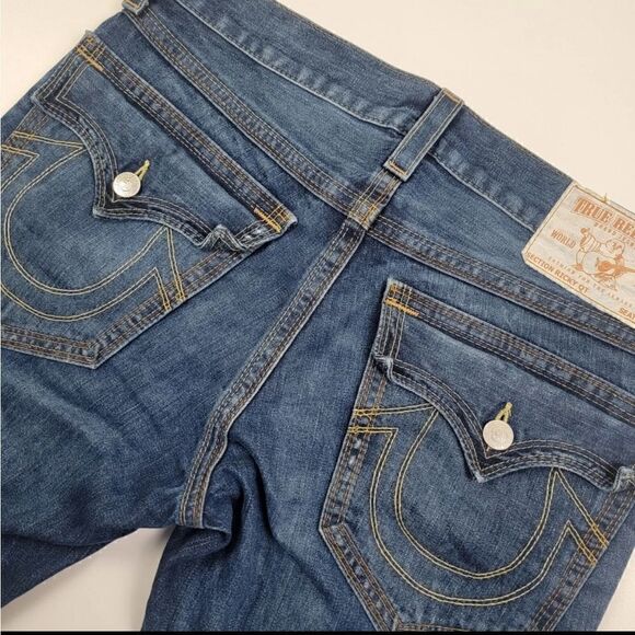 True Religion Wash Blue Jean Shorts Sz 33 Section Ricky QT Jeans Distressed USA - Picture 9 of 10